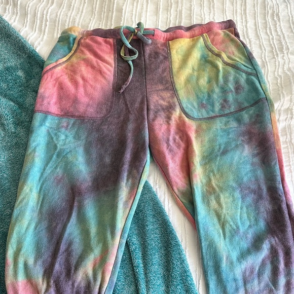 Grace & Lace Sweatpants - Picture 1 of 3